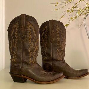 Old West Women's Classic Tan Handcrafted Cowboy Boots size 7.5